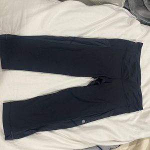 lululemon size 4 crop 17” leggings